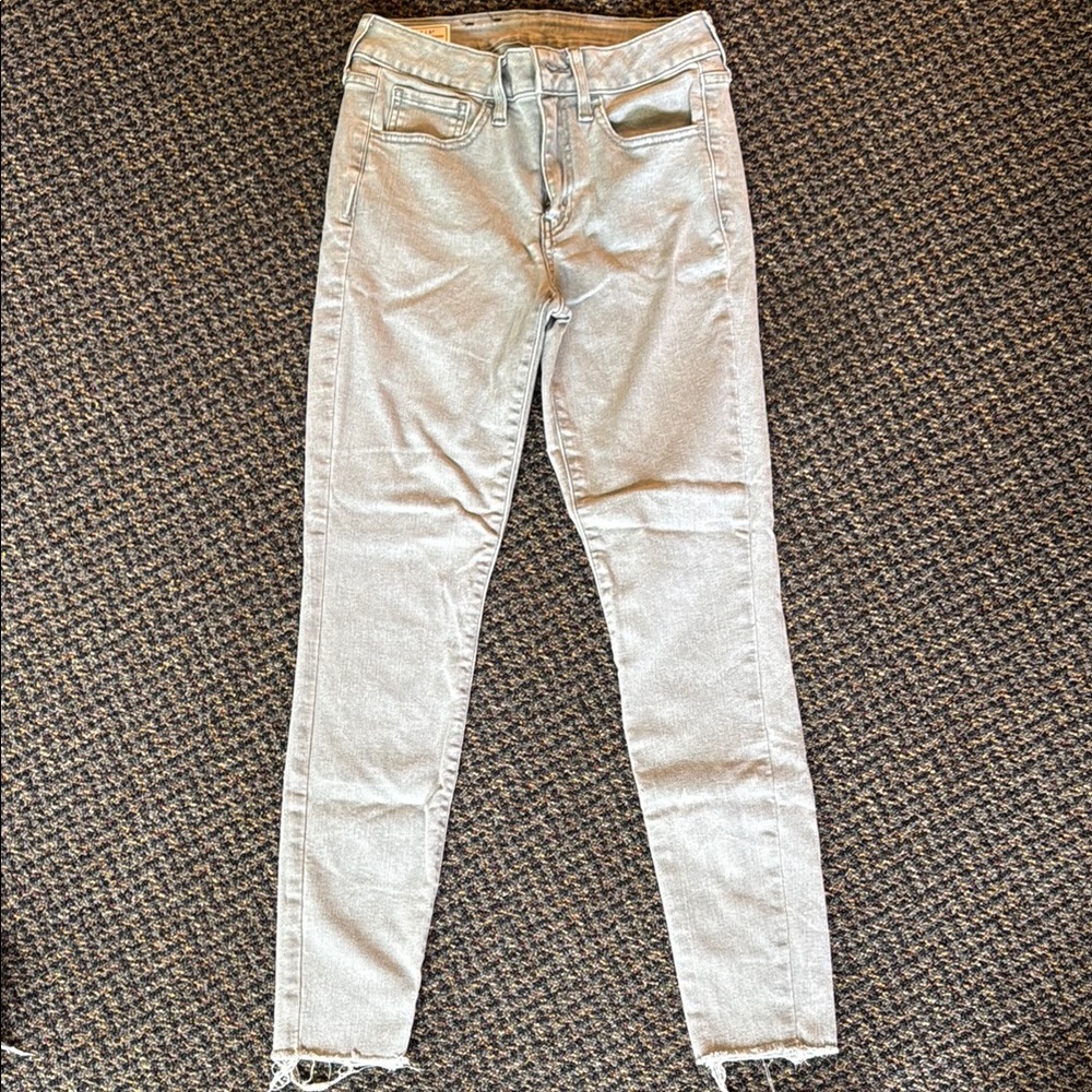 GAP Skinny Jeans in Light Grey